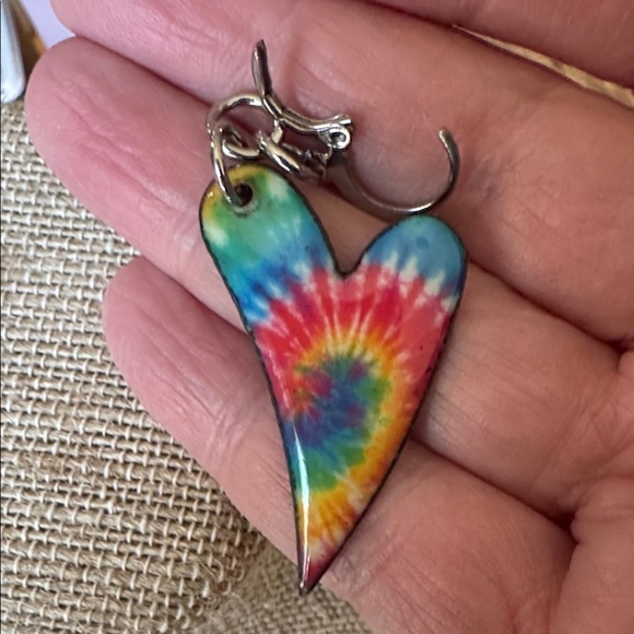 Tie-Dye Heart Earrings - Picture 3 of 3